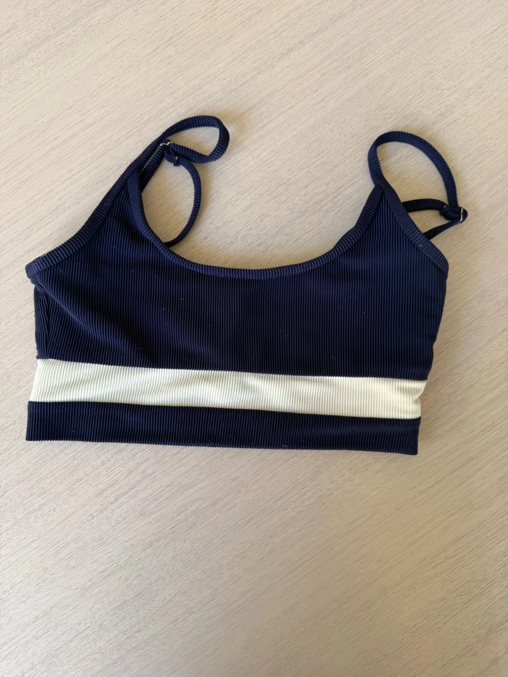 BEACH RIOT | EVA SPORTS BRA | Size: M | color: navy & cream